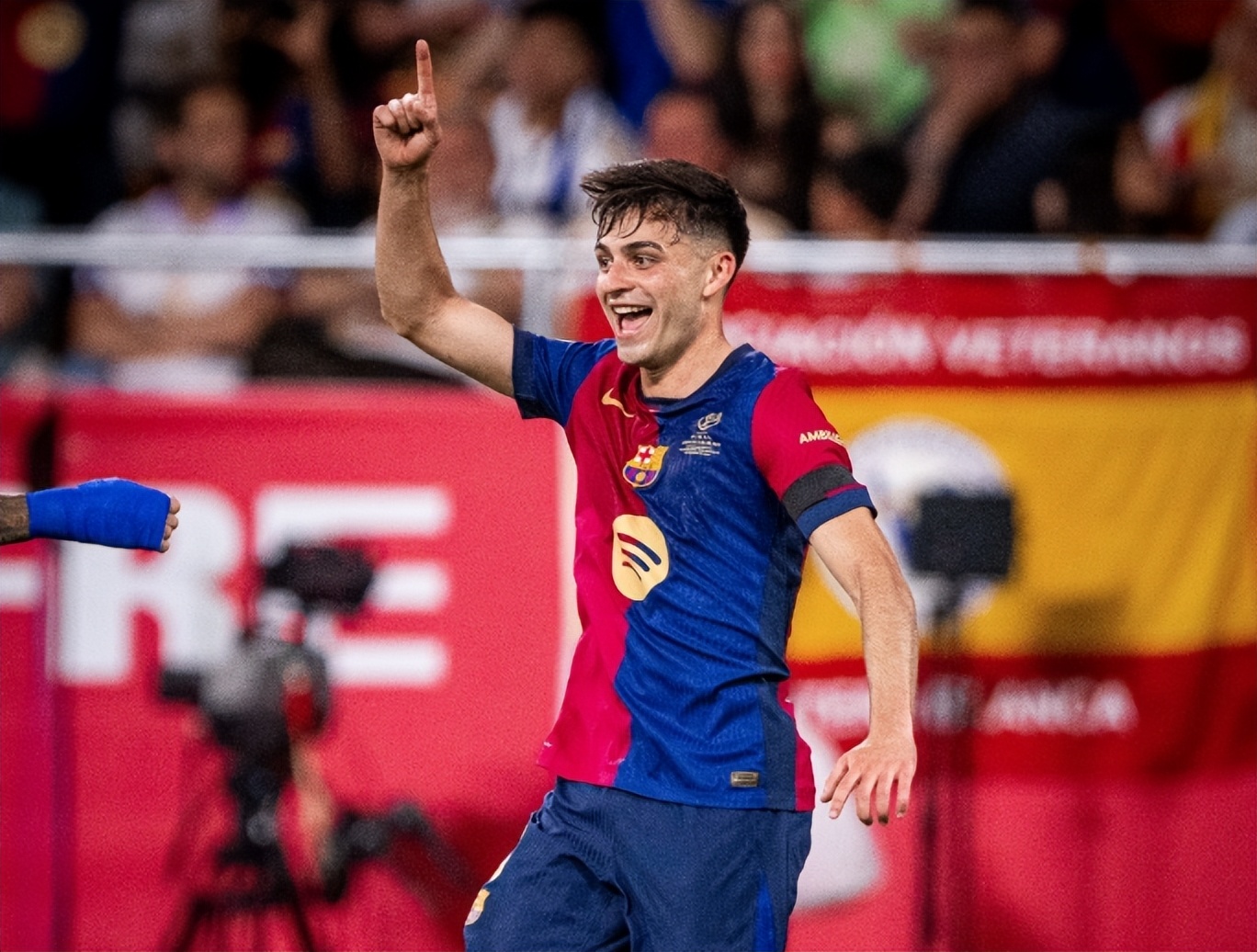 转会期比利亚雷亚尔备战亚冠，临场应变细节曝光，球迷炸锅，资深球员宣示担当的简单介绍-九游体育