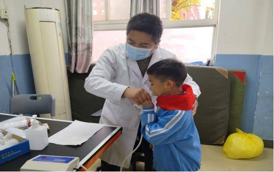 圣安东尼奥马刺迎德国杯关键赛，赛前完成体检，态度坚定，团队化学反应显著(佩内洛普克鲁兹为艺术献身)-九游体育